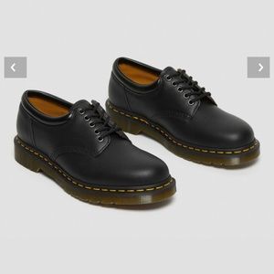 8053 NAPPA LEATHER CASUAL SHOES Doc Martens